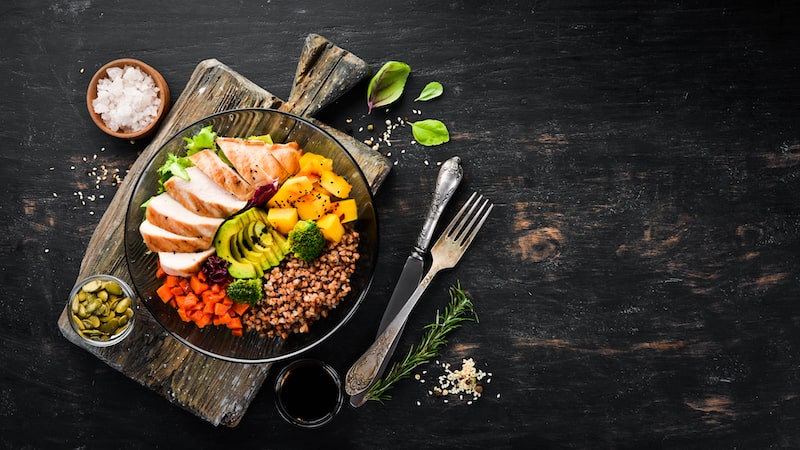 A dinner plate with healthy vegetables and meat on it